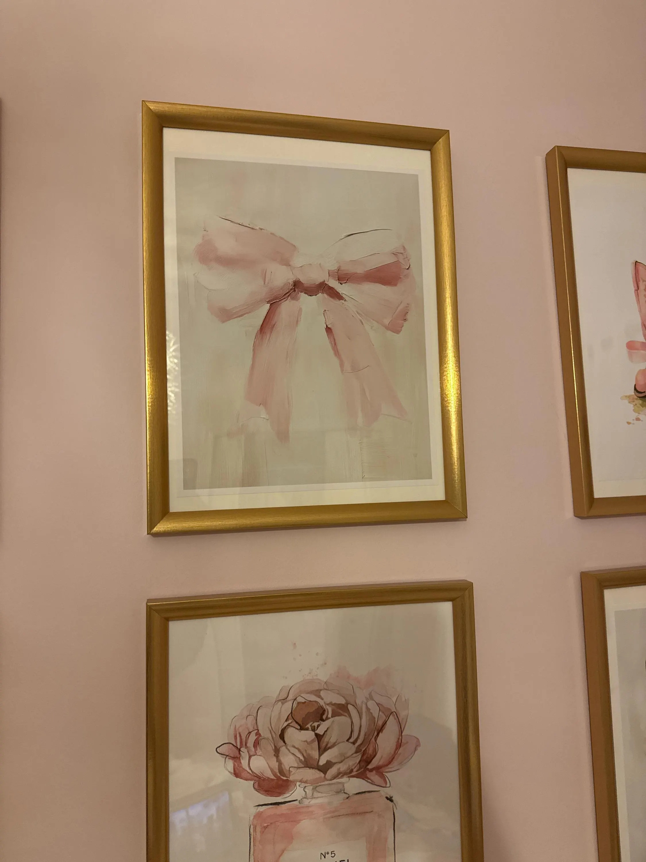 Neutral Girly Bow — photo from Verified Buyer